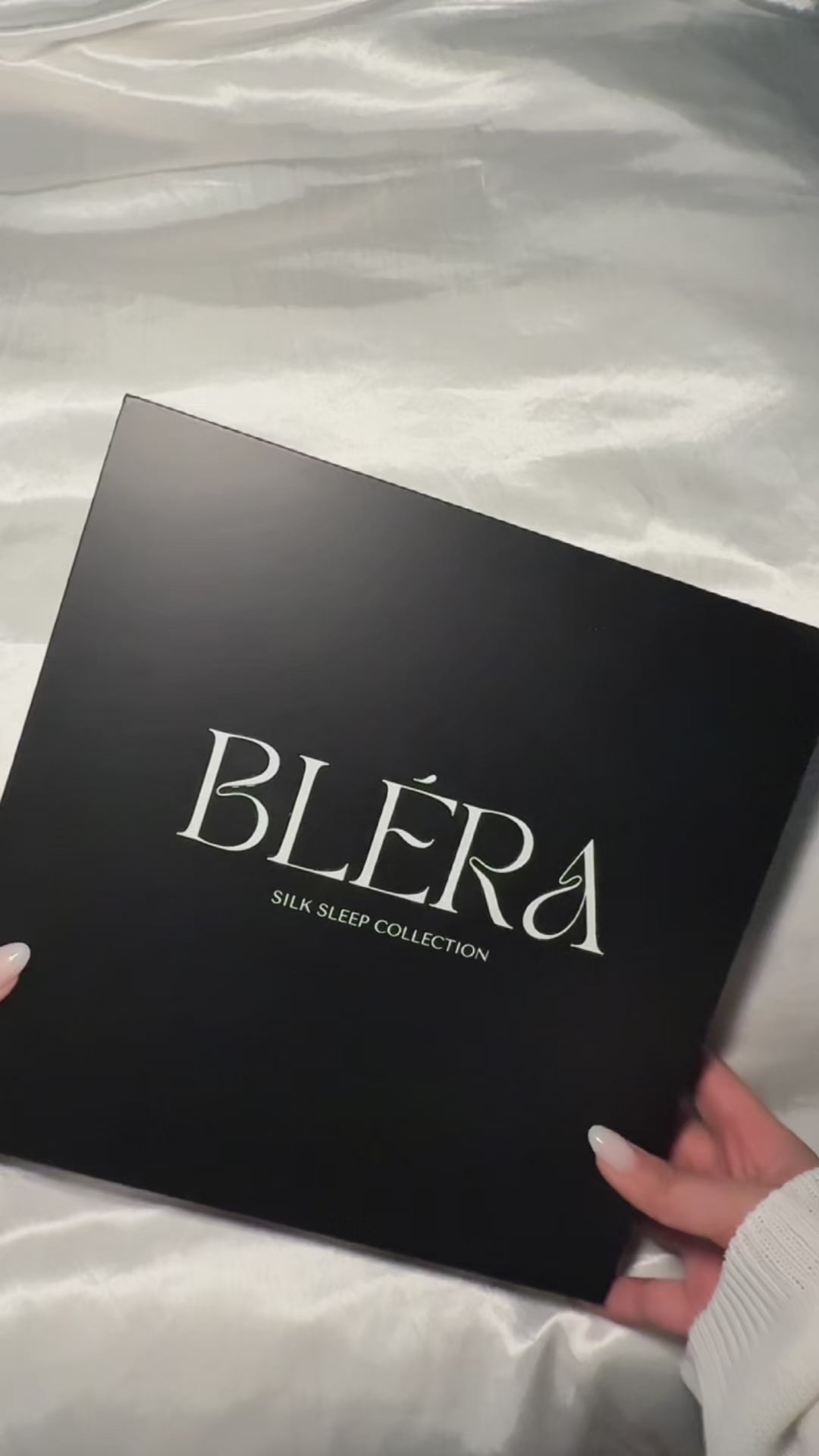 Bléra™ Champagne Pearl Silk Set